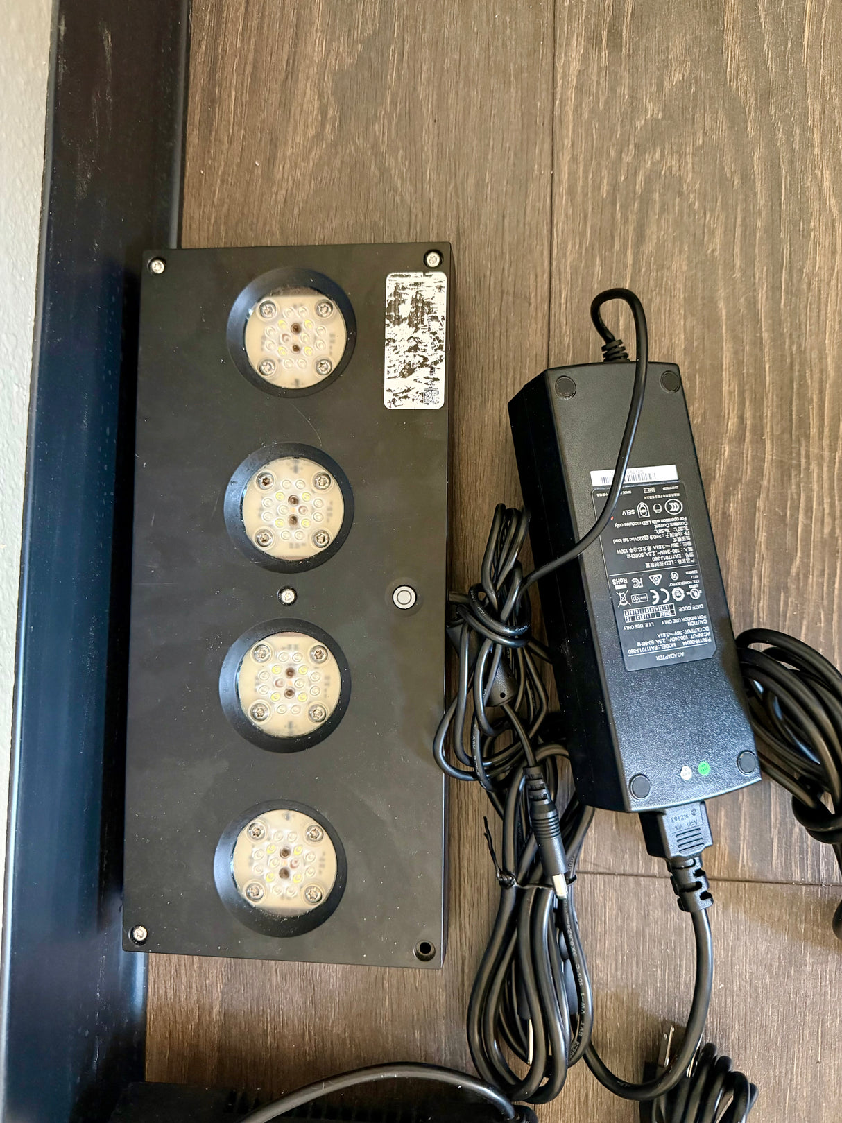 USED Hydra 52 LED Light